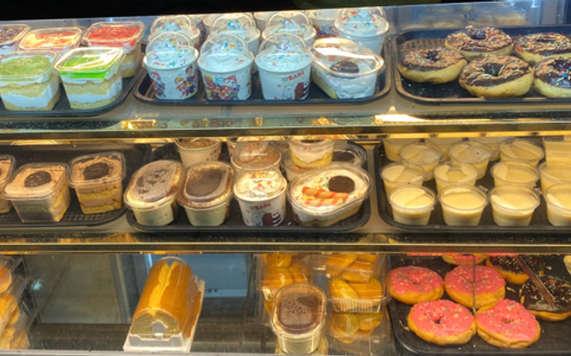 Tiệm Bánh Anh Tú Bakery  - Bánh Kem Bánh Mỳ Ngọt  - 150 Đông Hưng Thuận 02