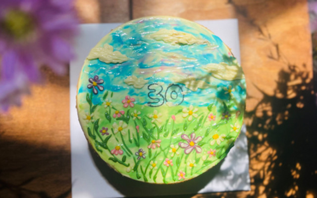 Tiệm Bánh Bông Lan Trứng Muối & Bánh Sinh Nhật - Tân Hải