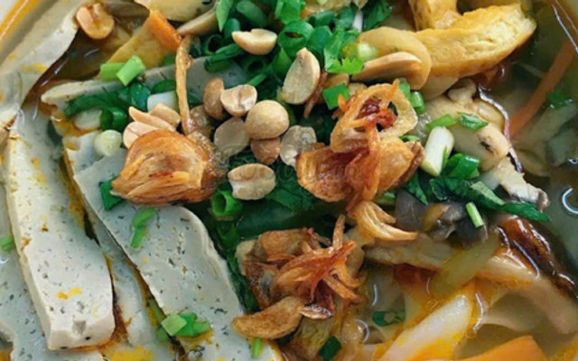 Bún Chay Cô Út - Quán Chay Hoà Hưng - 104 Hòa Hưng