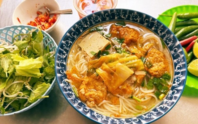 O Hẹ - Bún Chả Cá & Bún Riêu Cua - 02 Lê Lợi