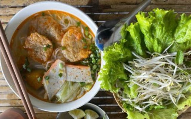 Bún Riêu Yến Sài Gòn