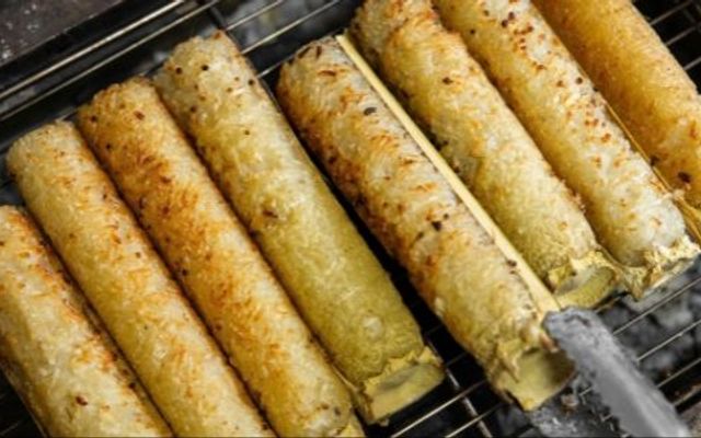 Gà Quay, Bánh Bao & Cơm Lam Ngọc Hân