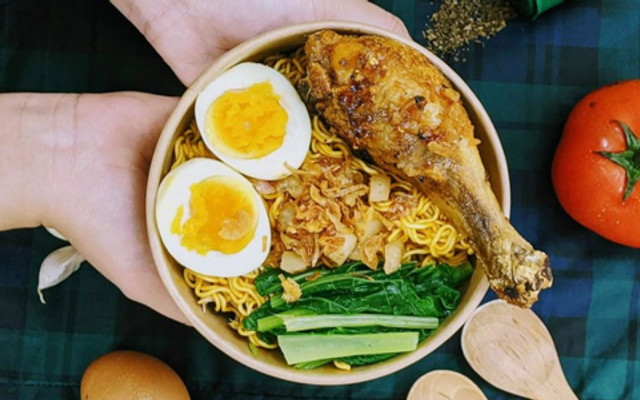 Angel Liu - Mì Trộn Sủi Cảo Hoành Thánh, Mì Cay & Miến Trộn