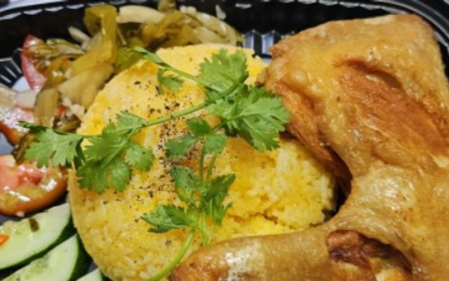 Thảo Cơm Gà Xối Mỡ - Đường 20