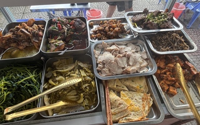 Ăn Vặt Hà Trần