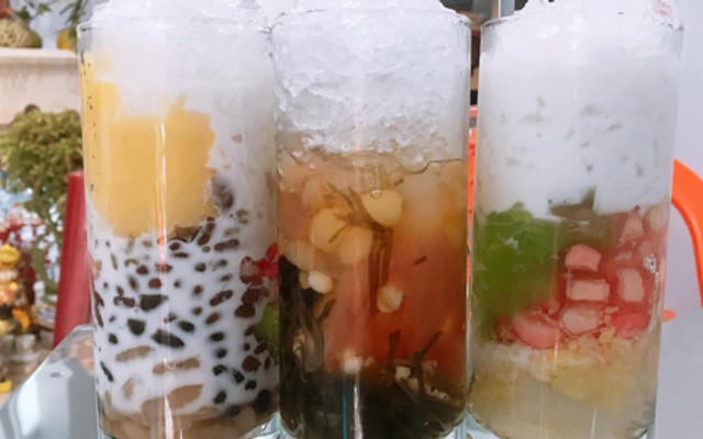 Quán Chè 3 Màu - Bãi Sậy