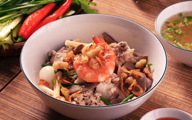 Hủ Tiếu Nam Vang Nhân Nghĩa Quán - Nguyễn Trãi