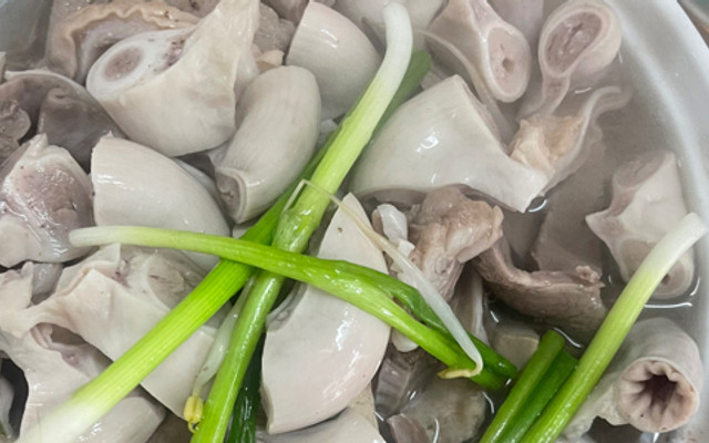 Hòa Con - Cháo Lòng