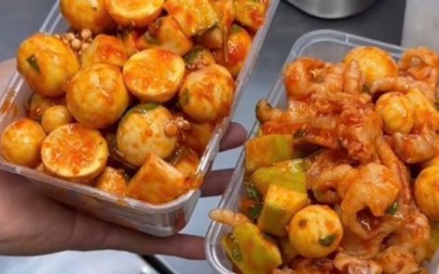 Chân Gà Sốt Thái Hùng 77
