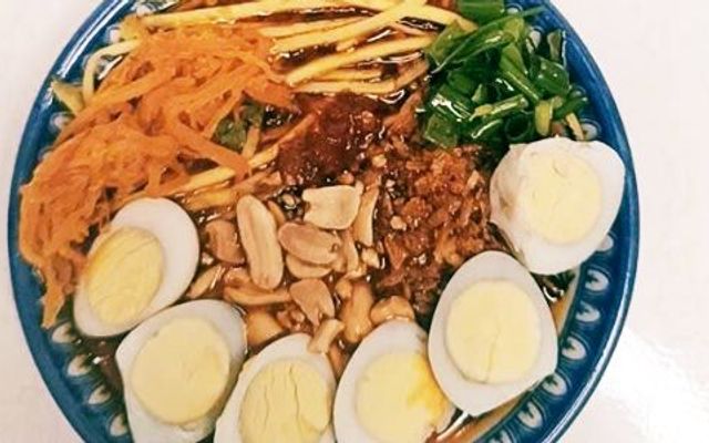 Ngõ Chill - Hamburger - Đồng Khởi