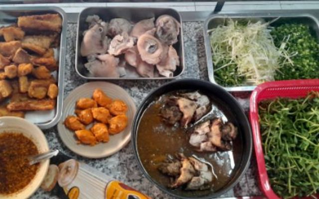 Vân Lâu - Bánh Canh Cá Lóc Huế