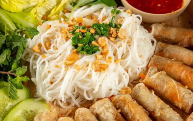 Quán Của Phước Bình Định - Bún Mắm Nêm, Mẹt Cuốn & Tré Trộn - 123 Trần Bá Giao