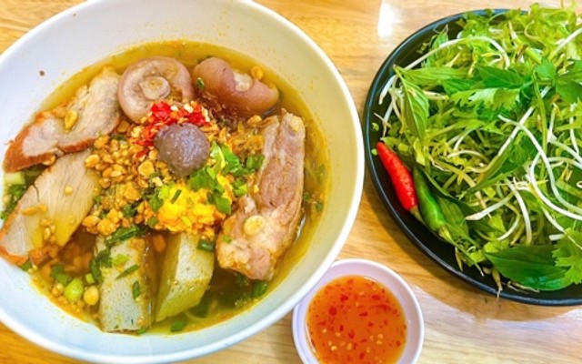Quán Hồng - Bún Cá Sứa, Bánh Canh Chả Cá & Mì Quảng Nha Trang