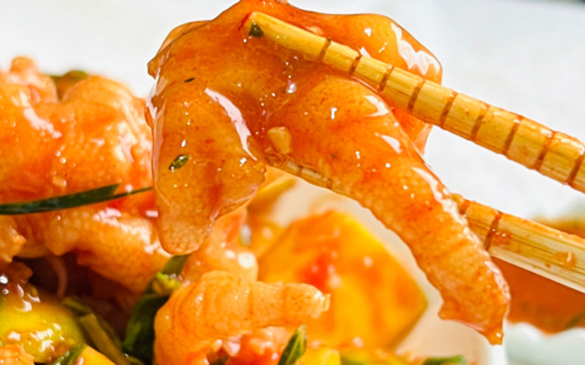 Chân Gà Sốt Thái & Trà Phê Sữa Mlem Mlem - Phạm Văn Đồng