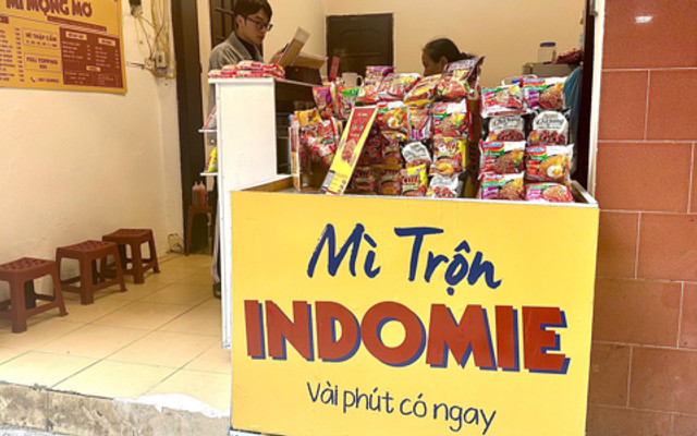 Mì Mộng Mơ - Mì Trộn Indomie & Nem Chua Rán - 43 Ngõ Gốc Đề