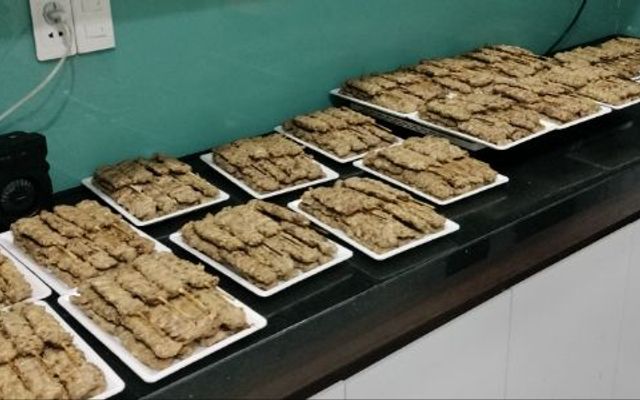 Tiệm Nhà Sóc - Bún Trộn Thịt Nướng, Bánh Mì & Trà Chanh