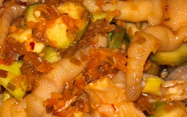 Chân Gà Út Oanh - Bờ Kè Phường 8