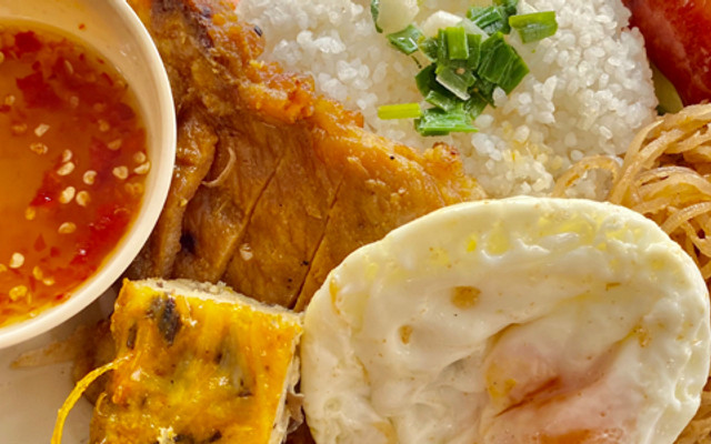 Cơm Tấm Ba Vinh - 28 Lê Lợi
