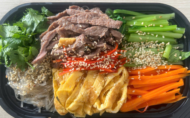 Chú Rùa - Cơm Gà & Miến Trộn Hàn Quốc - Nguyễn Thị Thập