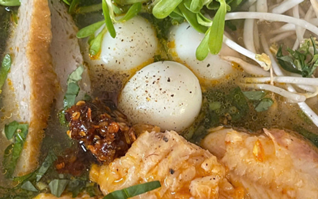 Bánh Canh Cá Lóc & Bún Bò Huế O Thỏa