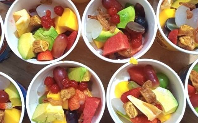 Leon Food & Drink - Chè, Bánh Bột Lọc & Mỳ Quảng - Nguyễn Hoàng Tôn