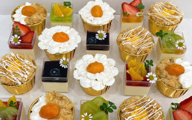 Yeni Cakes - Bánh Bông Lan Trứng Muối - Đặng Văn Trơn