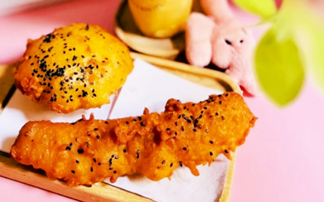 Bánh Chuối Chiên & Trà Trái Cây Tươi - Ăn Vặt Bà Thuỷ - 661 Trần Nhân Tông