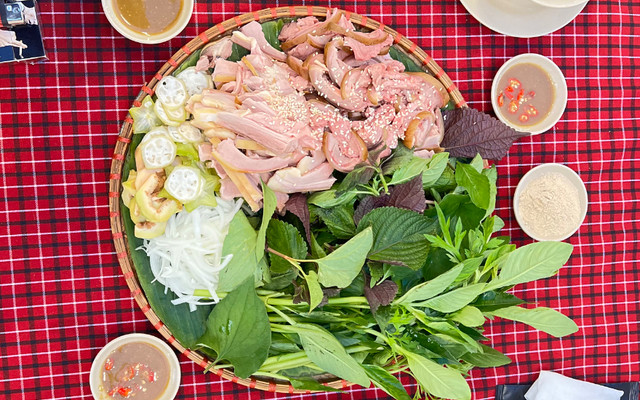 BÊ THUI 58 - Lẩu Mực SaTế - Xô Viết Nghệ Tĩnh