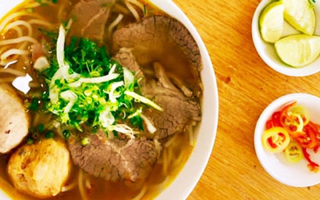 Yến Hương Giang - Bún Bò Huế