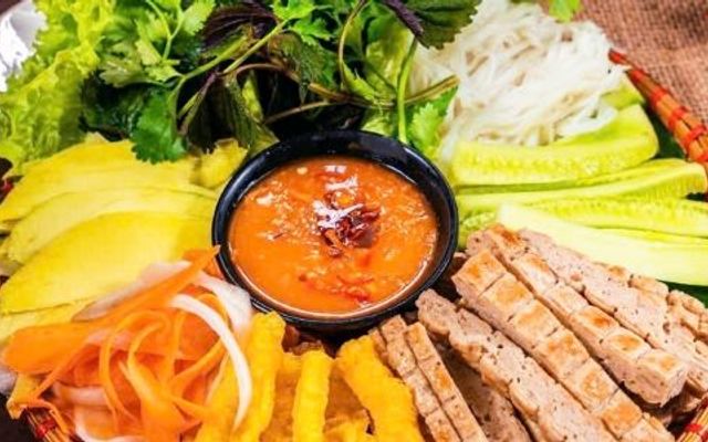 Minh Mít - Nem Nướng Nha Trang & Đồ Ăn Vặt