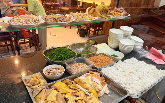 Phở Bản - 29 Lê Hồng Phong