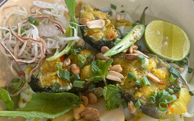 Mỳ Quảng  Nét Quảng - Trần Phước Thành