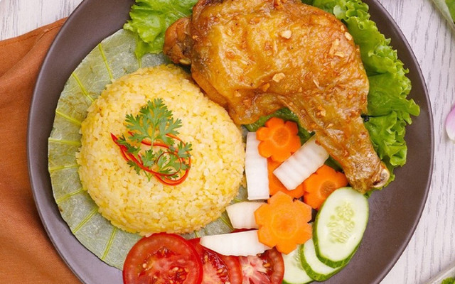 Cơm Chiên Gà Xối Mỡ Ngọc Vân - 635 Tô Ngọc Vân