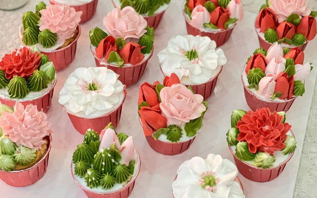 Tiệm Bánh Ong Bắp Cày - Bánh Sinh Nhật, Bánh Bông Lan Trứng Muối & Bánh Su Kem - Đường Số 10