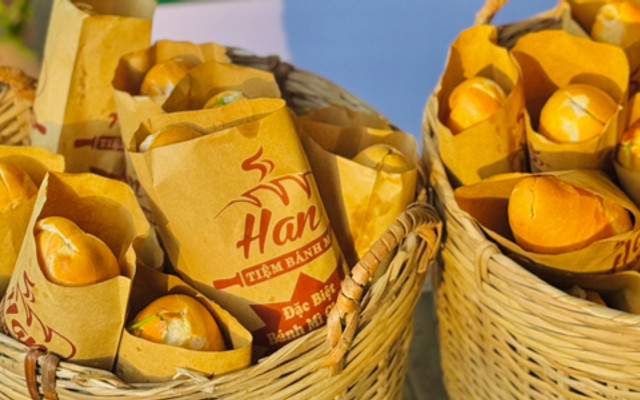 Tiệm Han - Bánh Mì, Xôi Mặn & Nước Ép