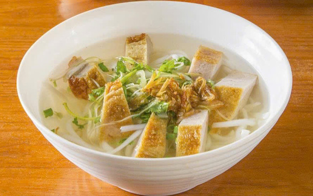 Bom Tấn - Phở & Bánh Canh Chả Cá Nha Trang - Hoàng Hoa Thám
