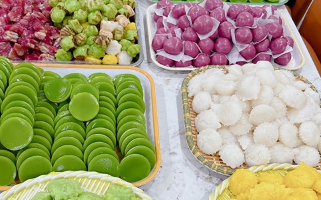 Tiệm Bánh Huyền Kòi - Các Món Miền Tây