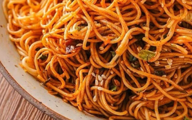 Phở, Mỳ & Miến Bò Trùng Khánh - Long Biên