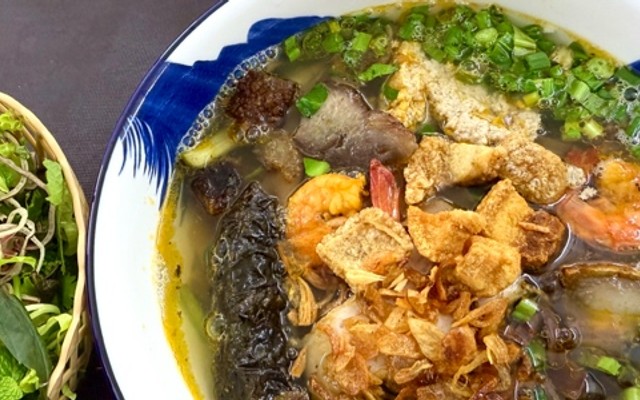 Quán O Mẫn - Bánh Đa Cua & Bún Riêu Cua