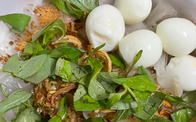 Ăn Vặt Nhà Mầm - Bánh Tráng Trộn Mỡ Hành & Hồng Trà Chanh - Đường Số 11