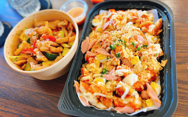 Ăn Vặt Phú Quý - Chân Gà Sốt Thái & Mỳ Trộn - Đường T2