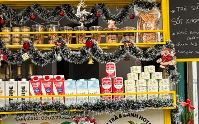 Bé Gạo - Tiệm Trà & Bánh Hotdog - Tân Kỳ Tân Quý