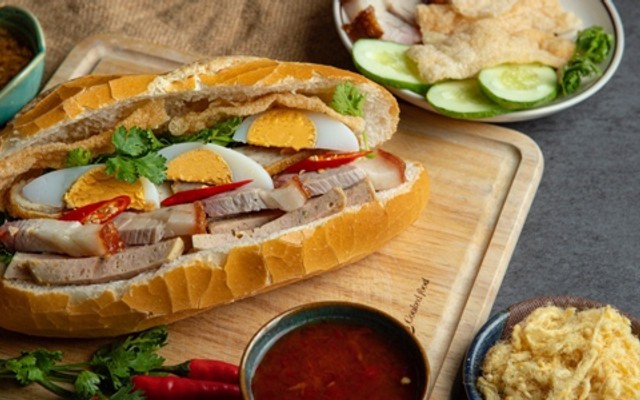 Bánh Mì Bình Định Thanh Mai - 21 Lê Lợi