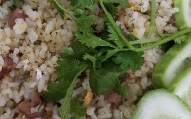 Quán Ăn Ngọc Tùng - Cơm Hải Sản, Sườn Xào Chua Ngọt & Hủ Tiếu Xào Mềm