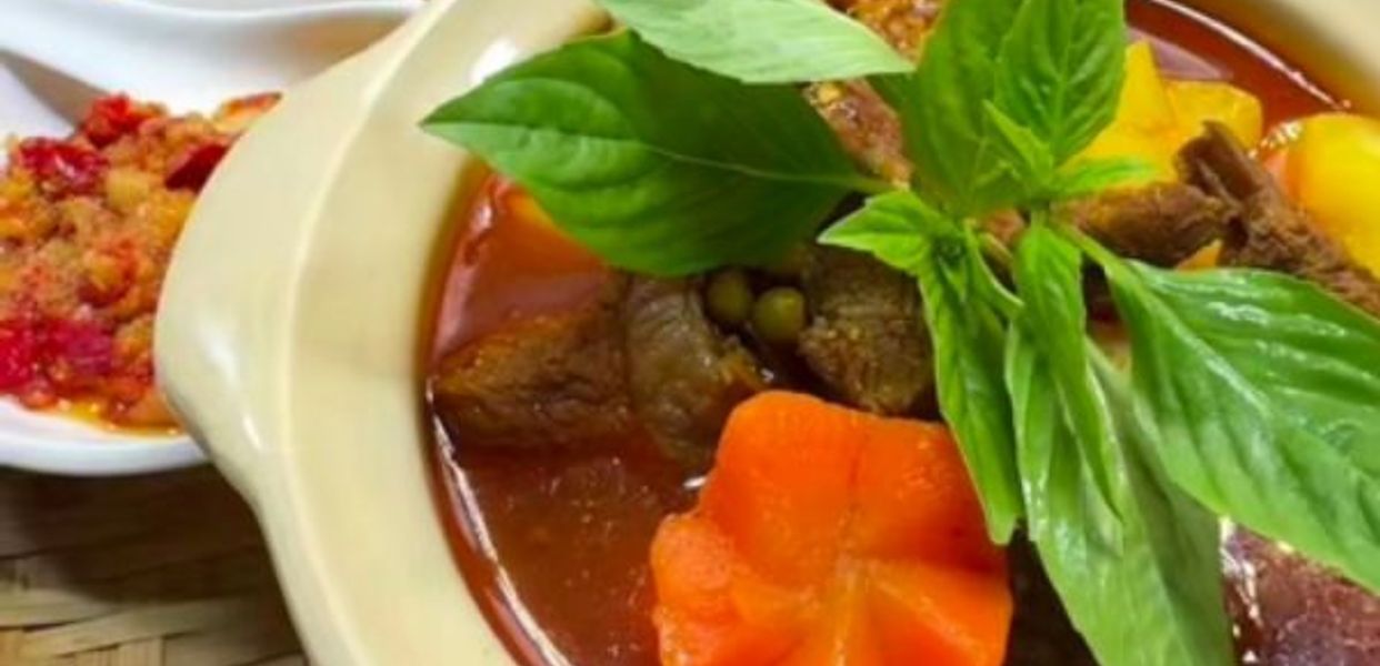 Bò Kho, Bánh Mì & Ăn Vặt - Thu Hoài