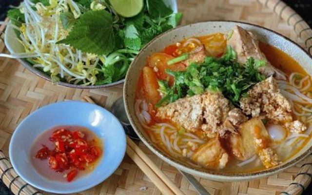 QUÁN ĂN ĐÊM - BÚN RIÊU & CANH BÚN