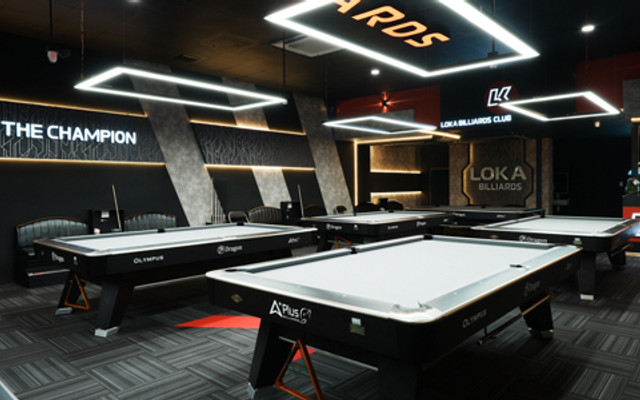 Loka Billiards - Food & Drink