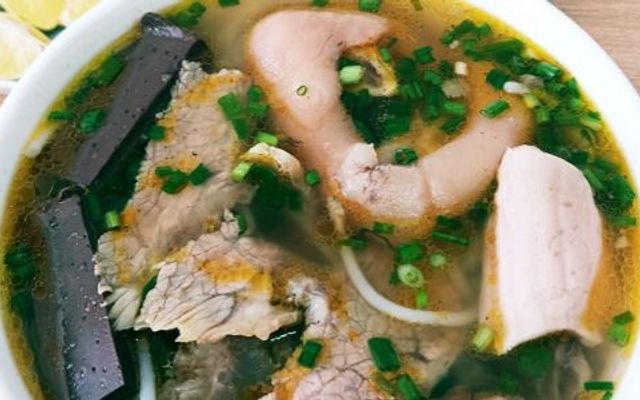 Quán Ăn Thu Hương - Bún Bò & Bún Riêu - Trương Hán Siêu