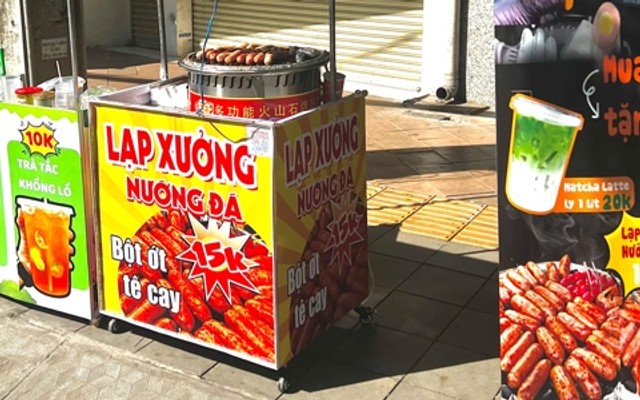 Tiệm Trà Matcha & Lạp Xưởng Nướng Đá Nhà Bột