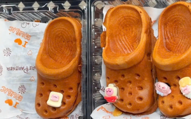 Bánh Dép Crocs Hà Nội